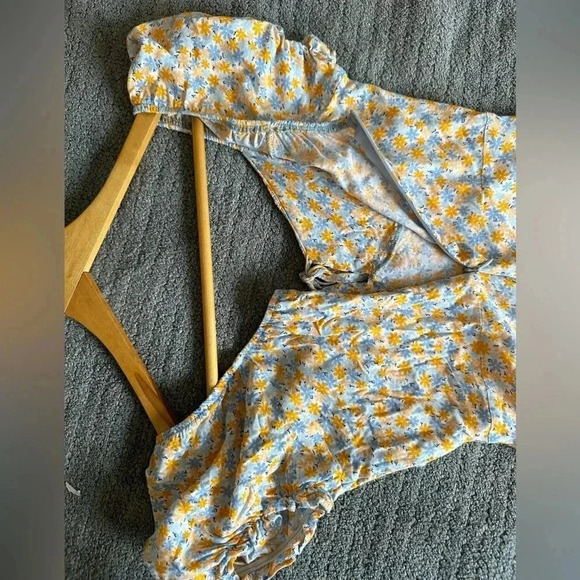 Full Tilt Blue & Yellow Floral Romper - Picture 4 of 10